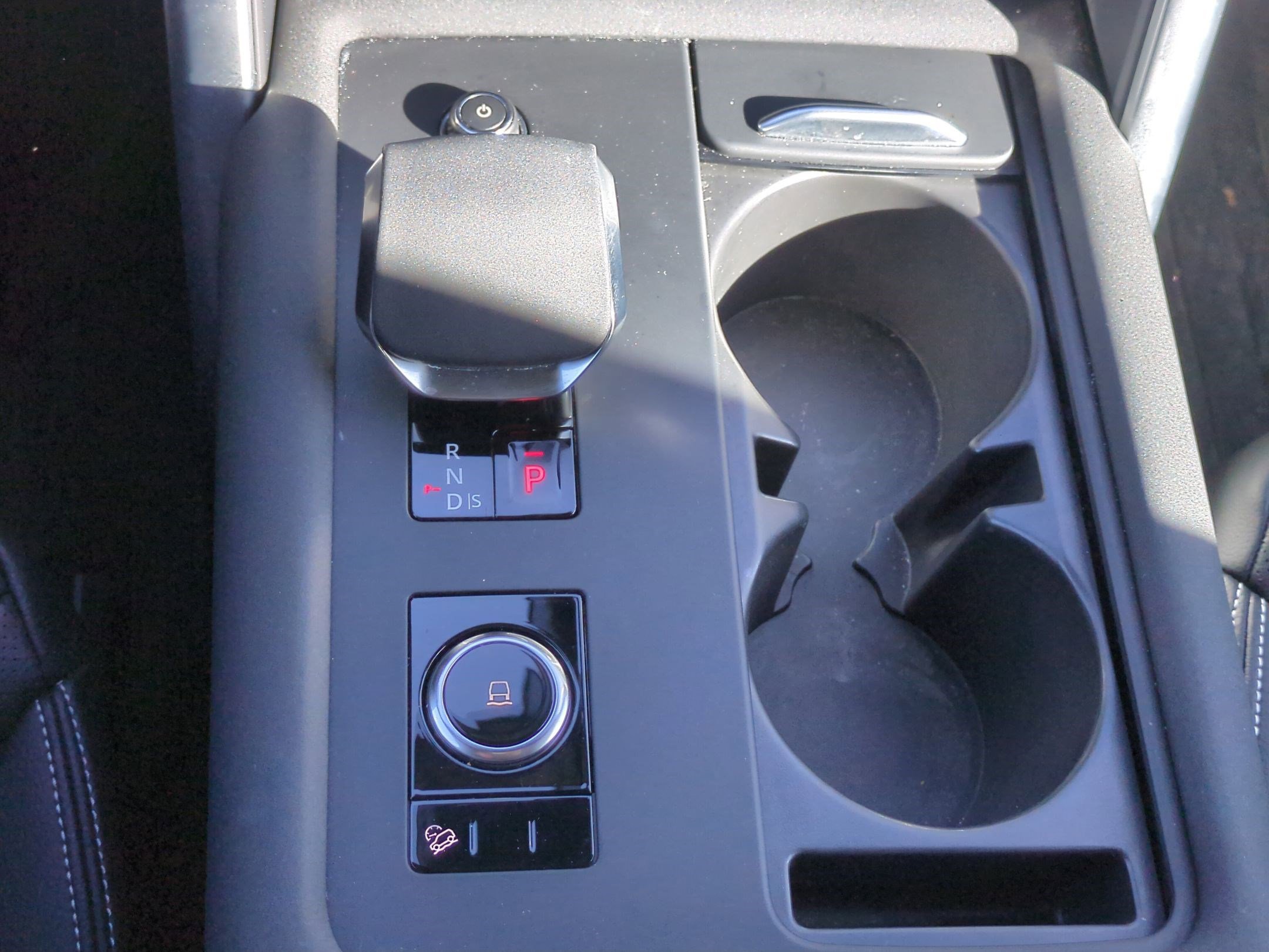 2025 Land Rover Discovery S