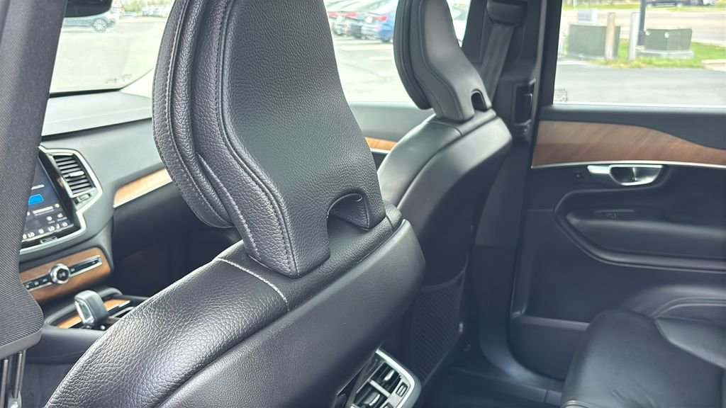 2023 Volvo Xc90 B6 Plus