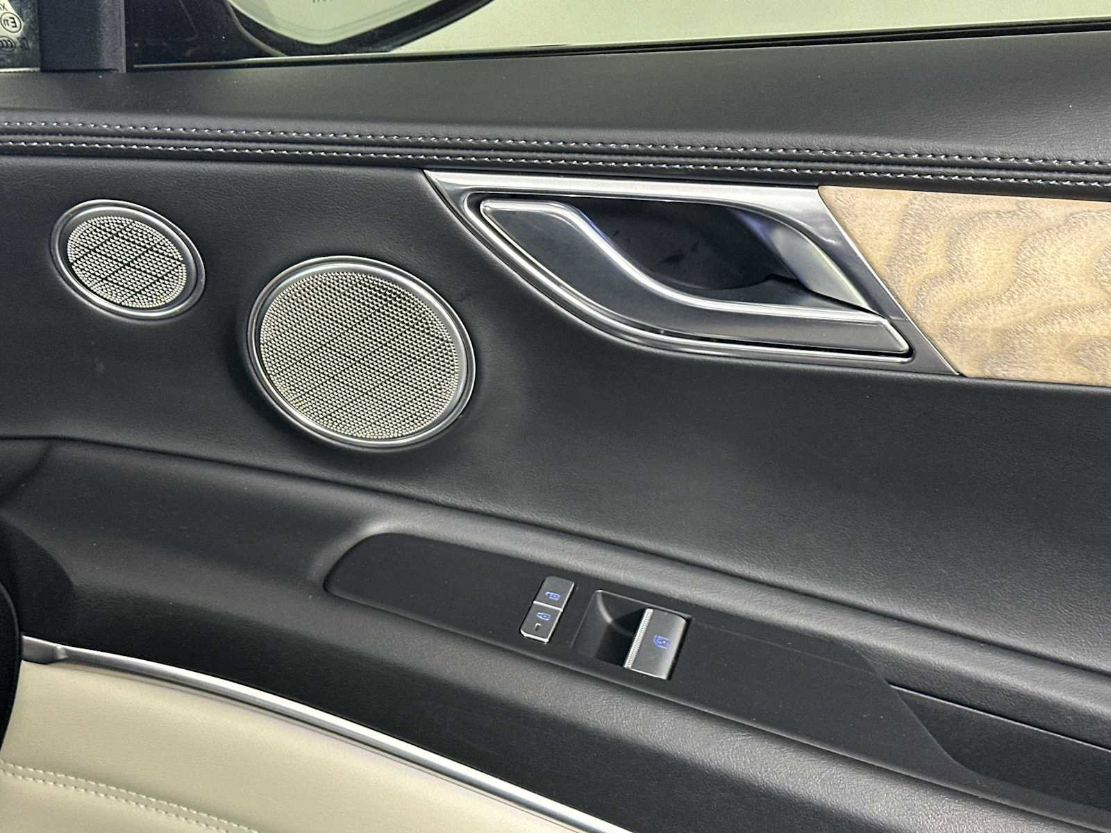 2023 Genesis Gv80 2.5T