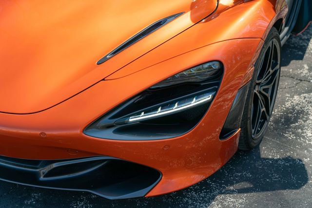 Used 2018 McLaren 720S photo 34