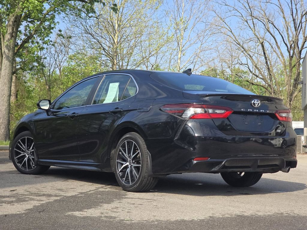 2022 Toyota Camry SE