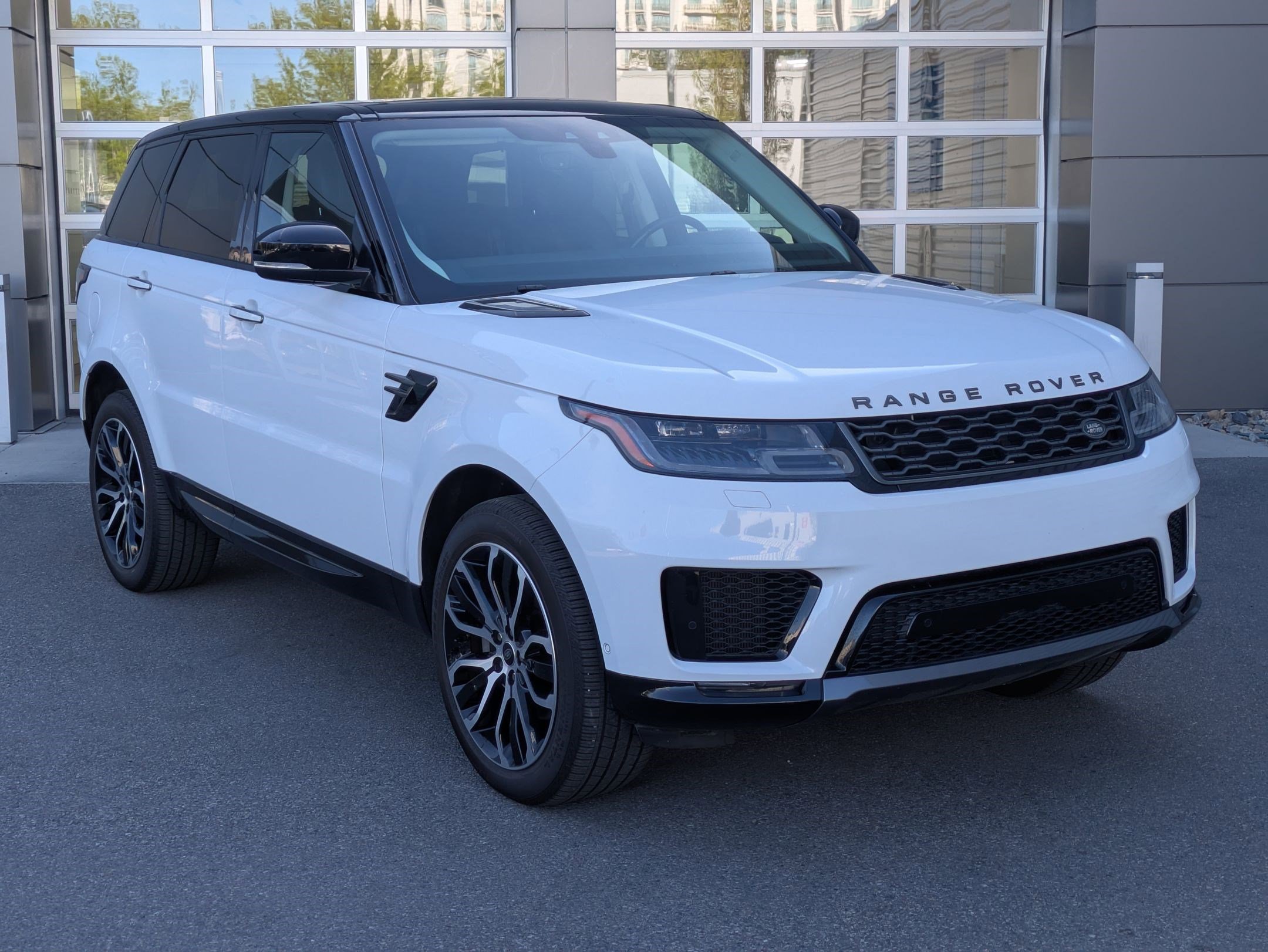 2022 Land Rover Range Rover Sport HSE Silver Edition