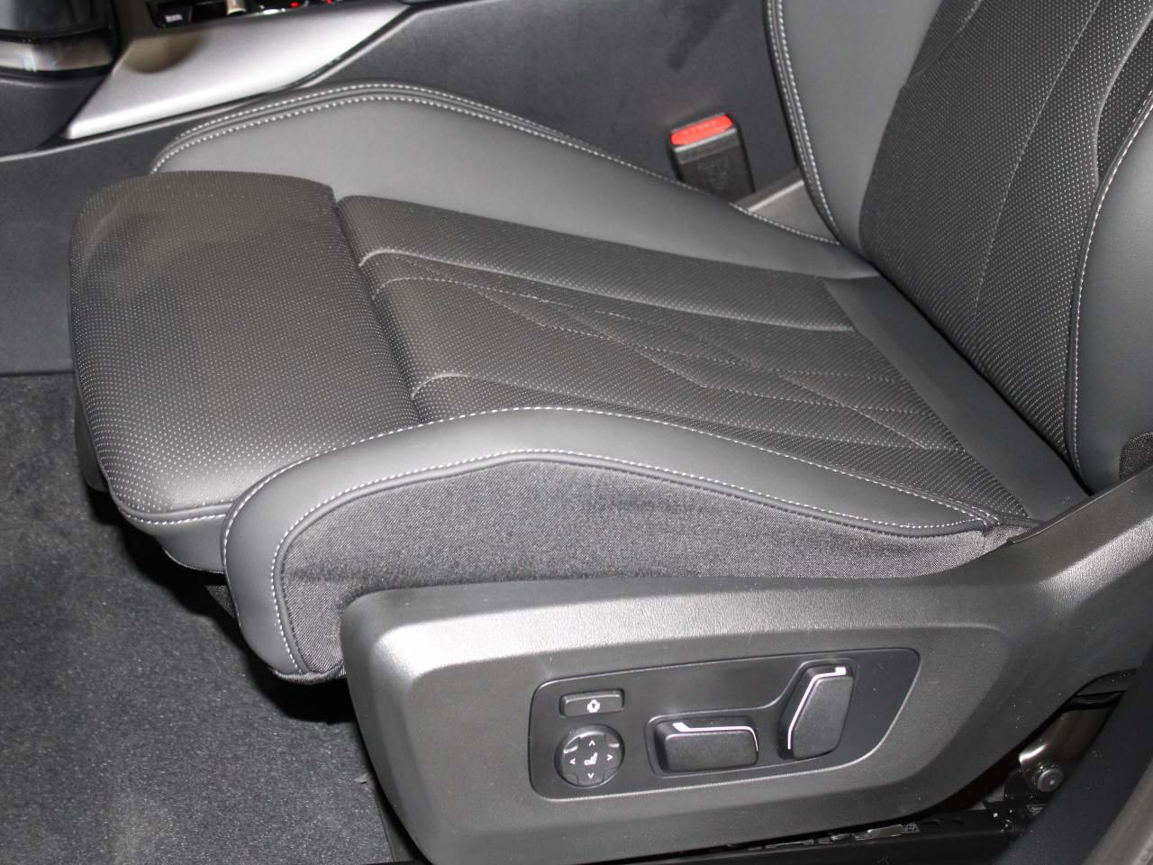 2025 BMW X3 xDrive30i