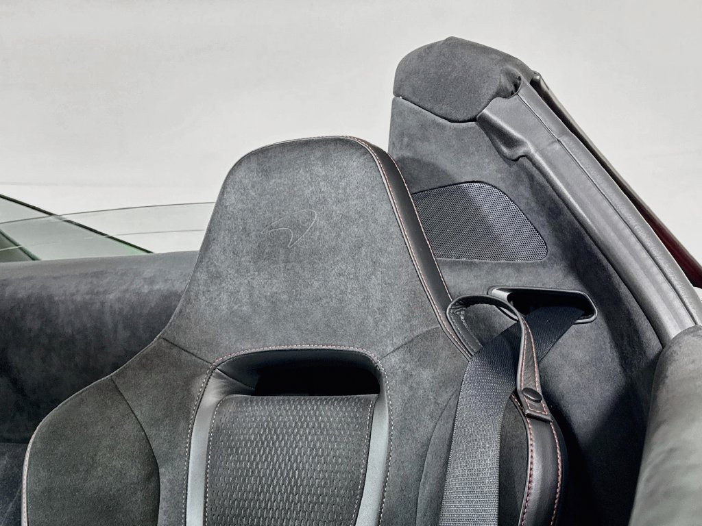 Used 2026 McLaren 750S Spider photo 21