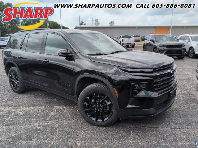 Used 2024 Chevrolet Traverse LT w/ Midnight/Sport Edition