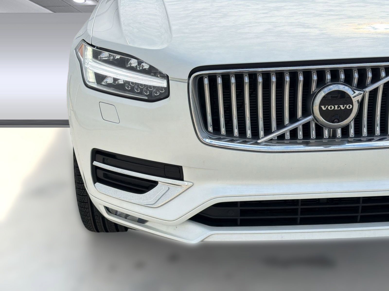 2024 Volvo Xc90 B6 Plus
