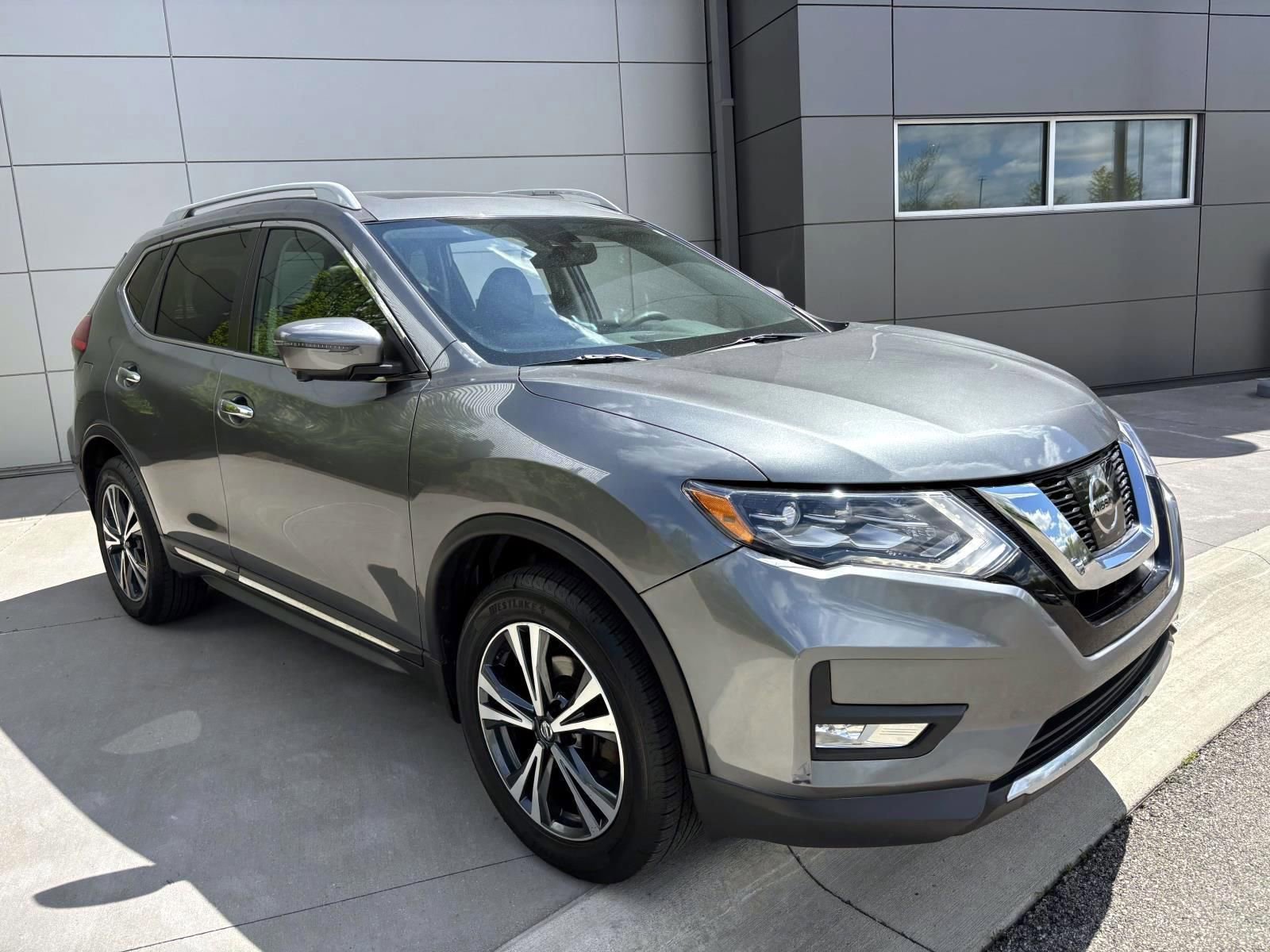 2017 Nissan Rogue SL