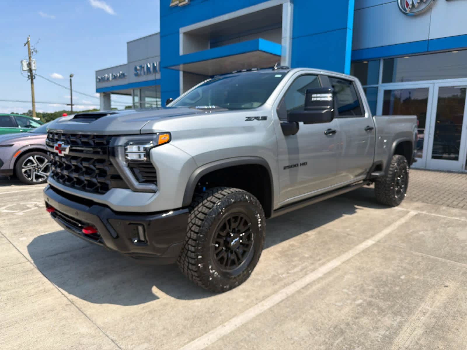 New 2026 Chevrolet Silverado 2500 ZR2 w/ LPO, Dark Essentials Package