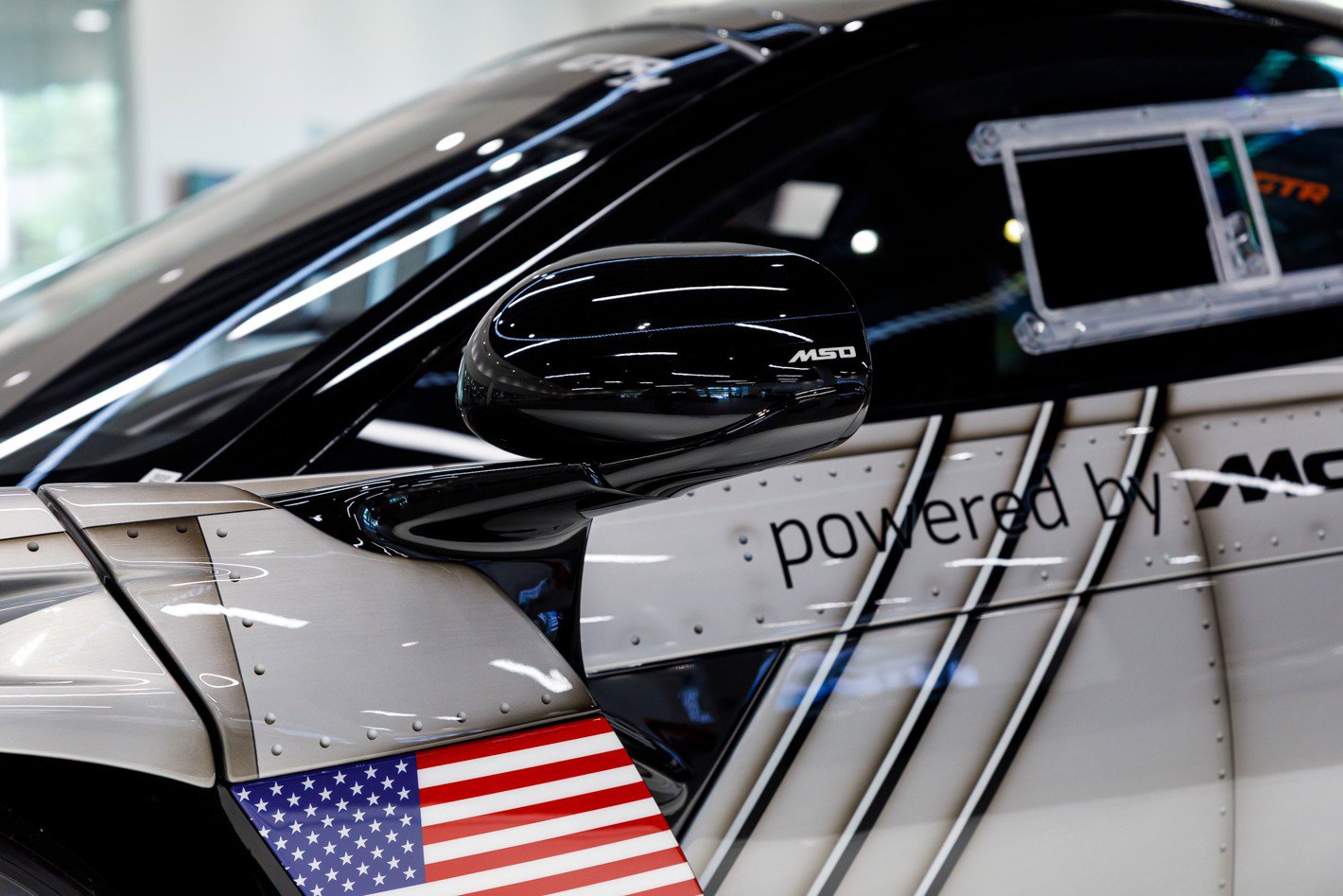 Used 2020 McLaren Senna photo 35