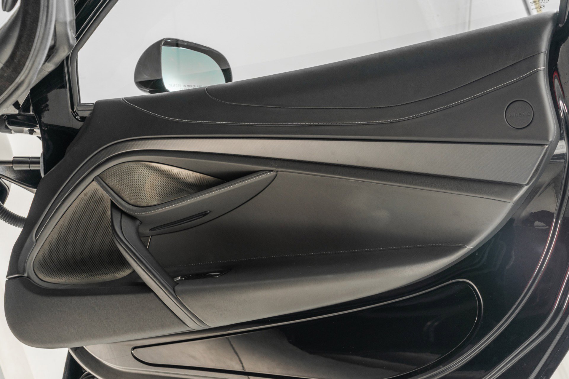 Used 2019 McLaren 720S Luxury photo 44