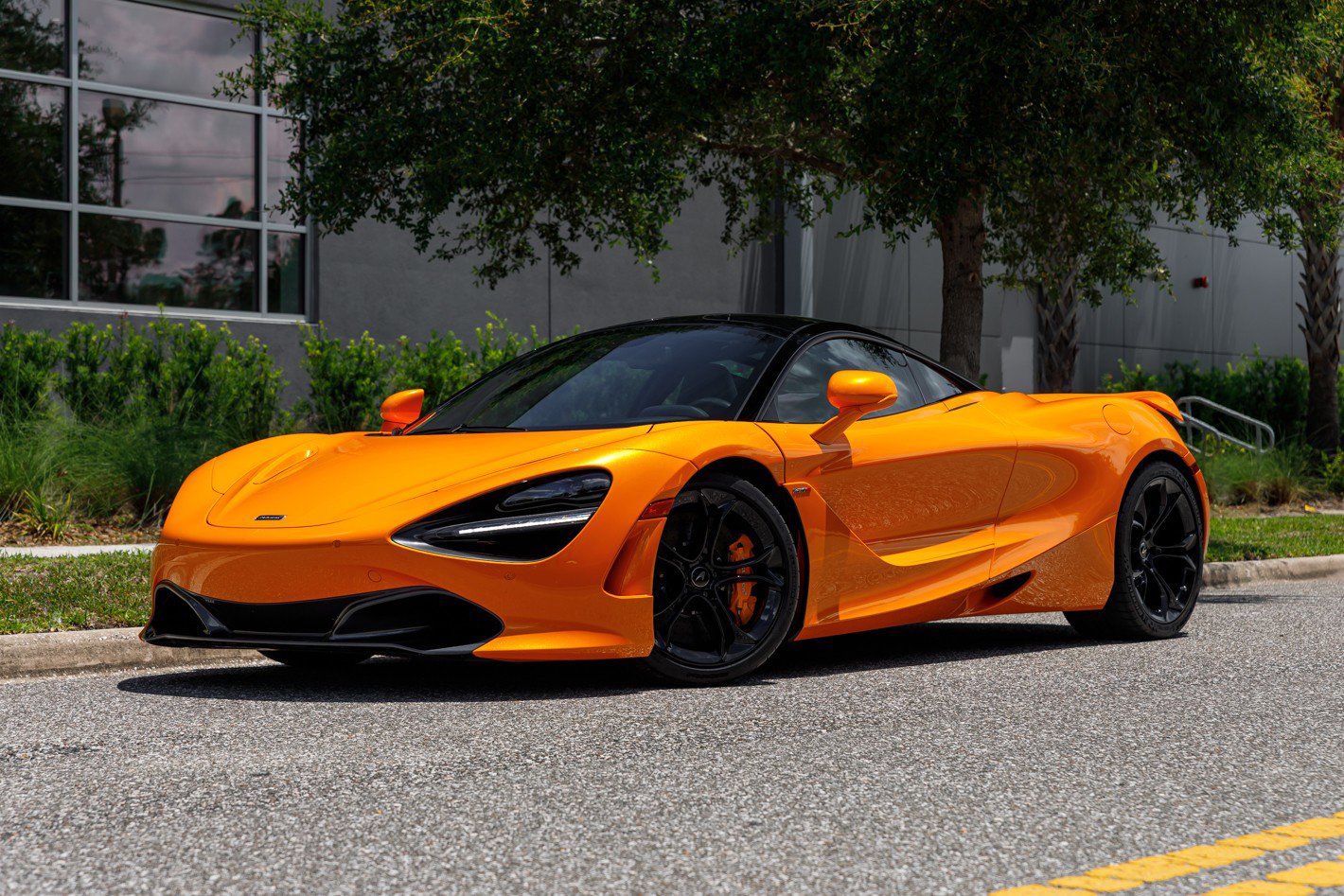 Used 2019 McLaren 720S Luxury photo 27