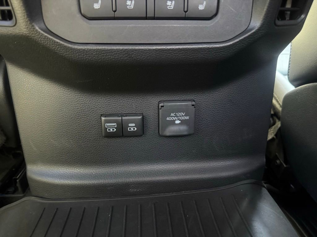 2022 Toyota Tundra Platinum