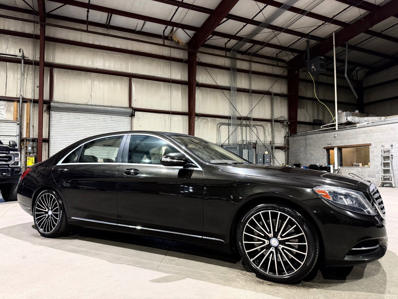 2015 Mercedes-Benz S 550 Sedan