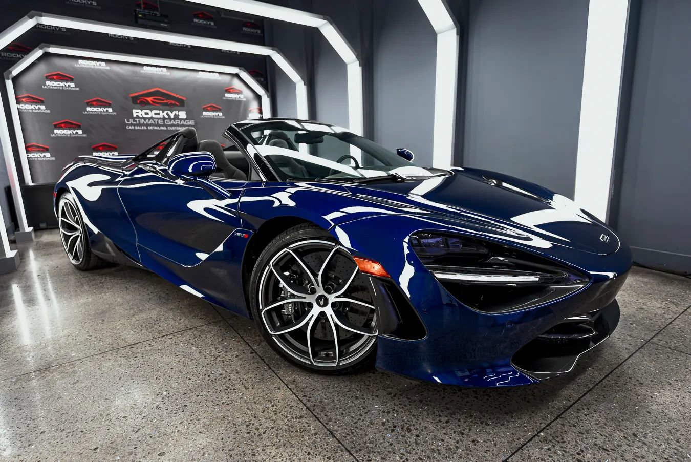 Used 2020 McLaren 720S Spider photo 6