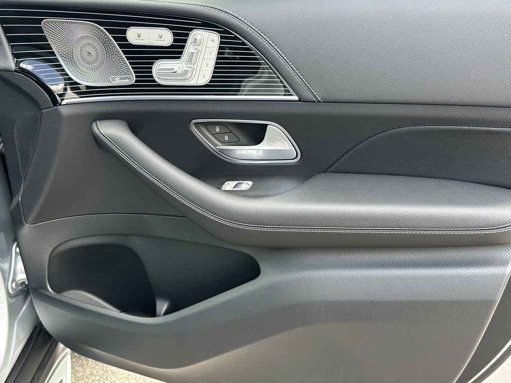 2026 Mercedes-Benz GLS 580 4MATIC