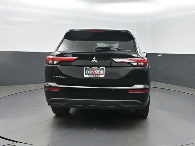 2022 Mitsubishi Outlander ES