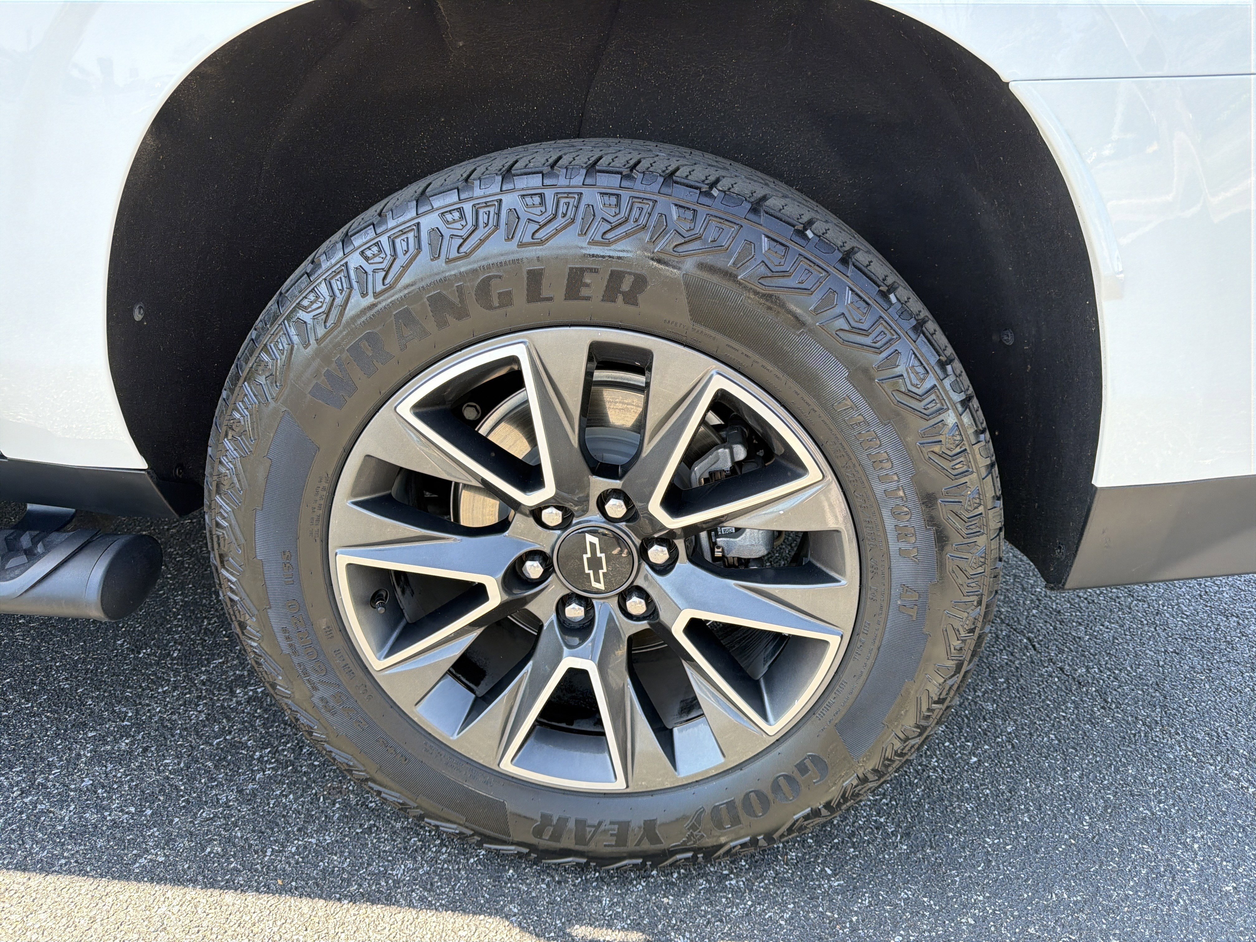 2023 Chevrolet Suburban Z71