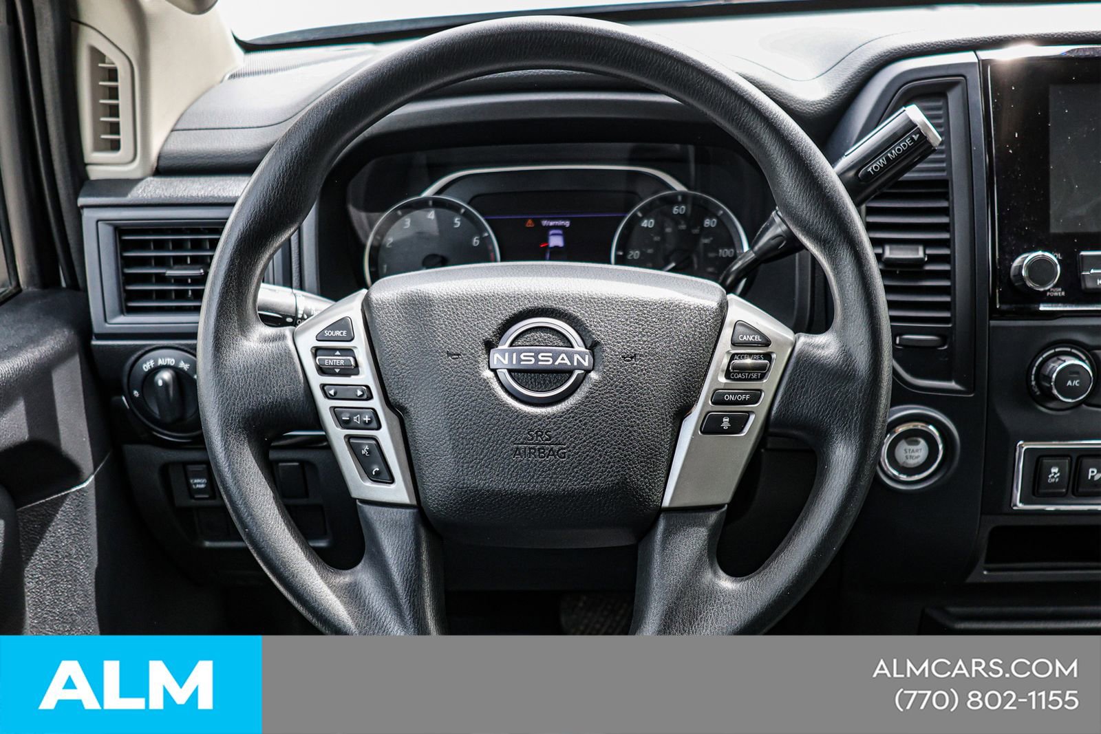 2023 Nissan Titan SV