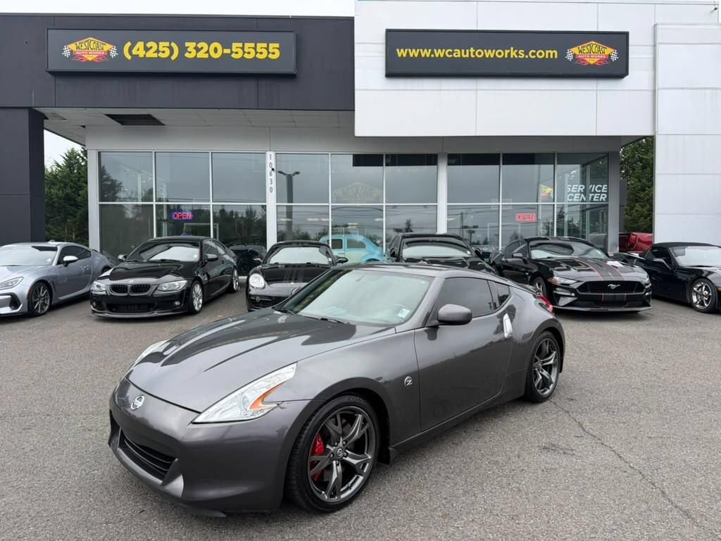 Used 2010 Nissan 370Z Touring w/ Sport Pkg