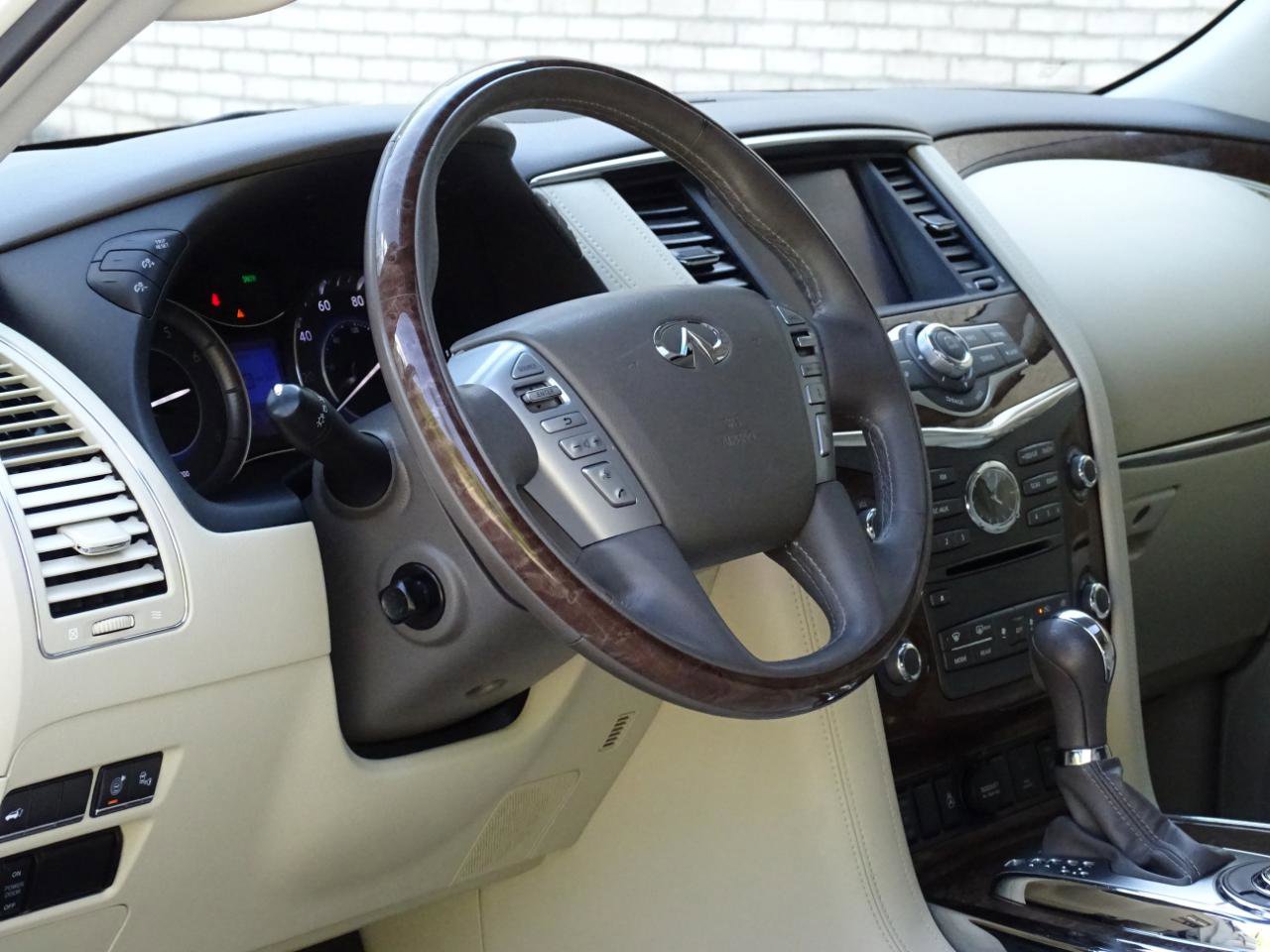 2017 INFINITI Qx80 2WD