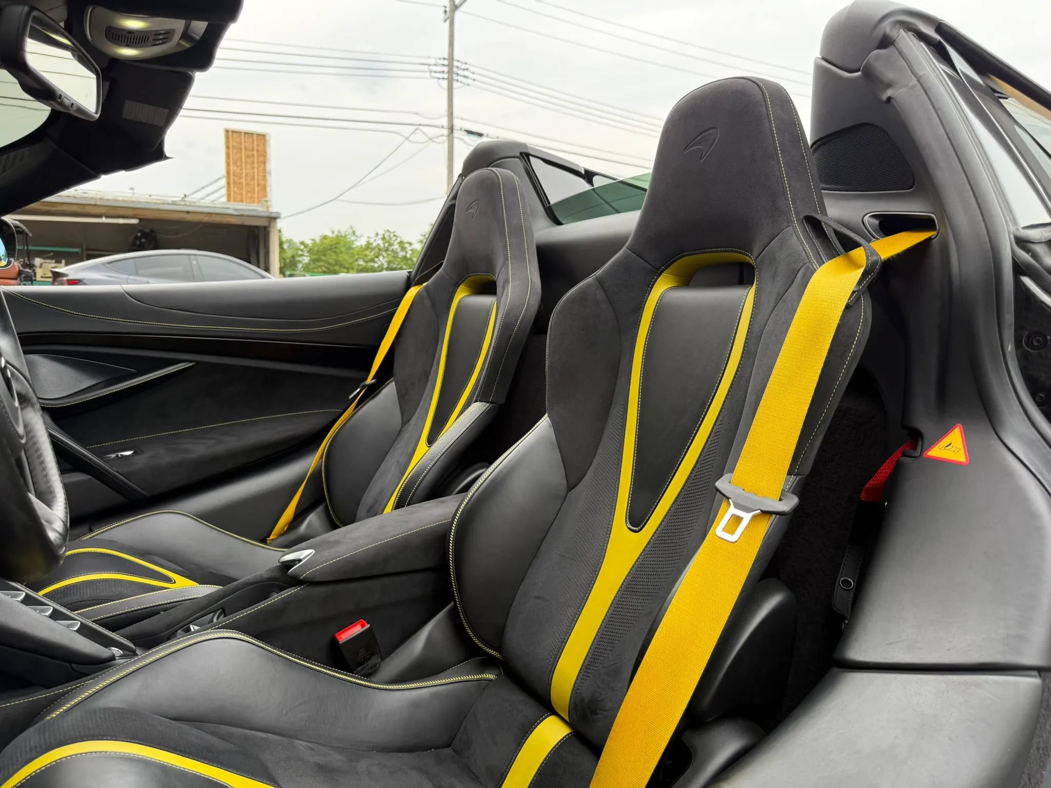 Used 2022 McLaren 720S Performance photo 32