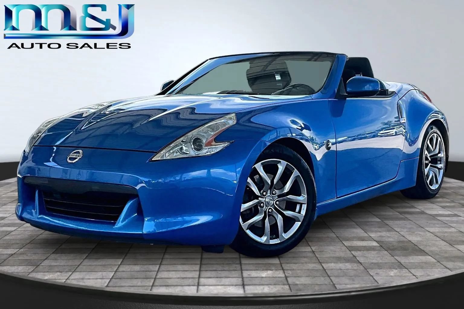 Used 2010 Nissan 370Z Roadster