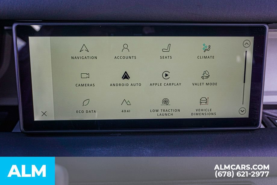 2024 Land Rover Defender 90 X-Dynamic SE