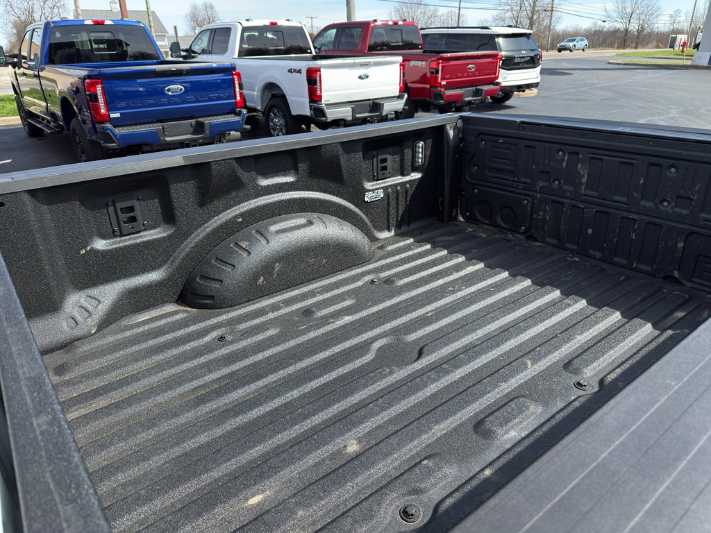 2024 Ford F350 Lariat