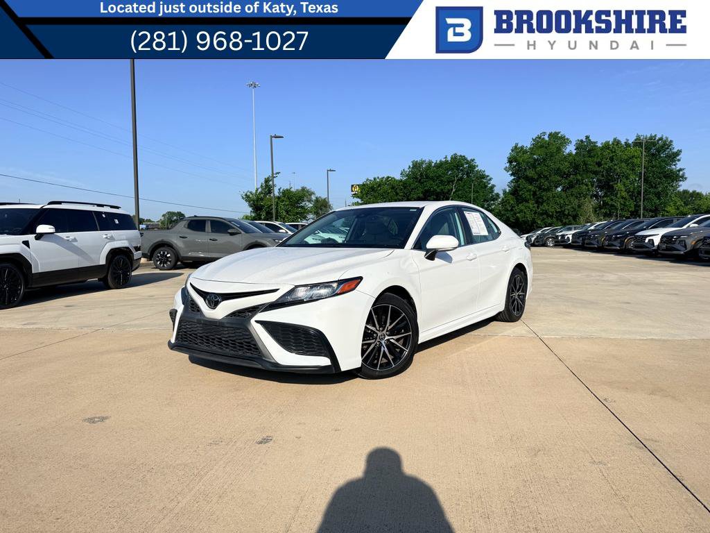 Used 2022 Toyota Camry SE