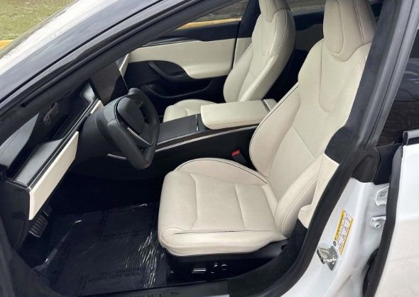 2021 Tesla Model S Plaid