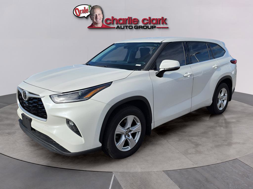 Used 2021 Toyota Highlander LE