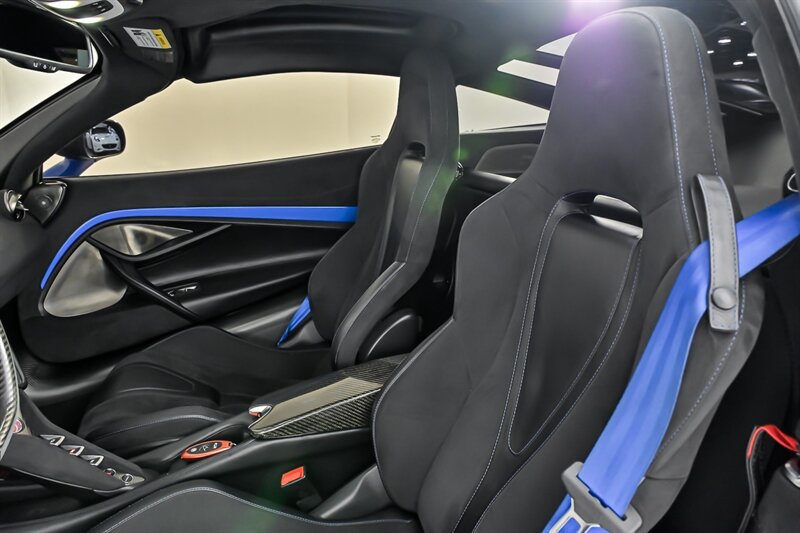 Used 2018 McLaren 720S Luxury photo 25