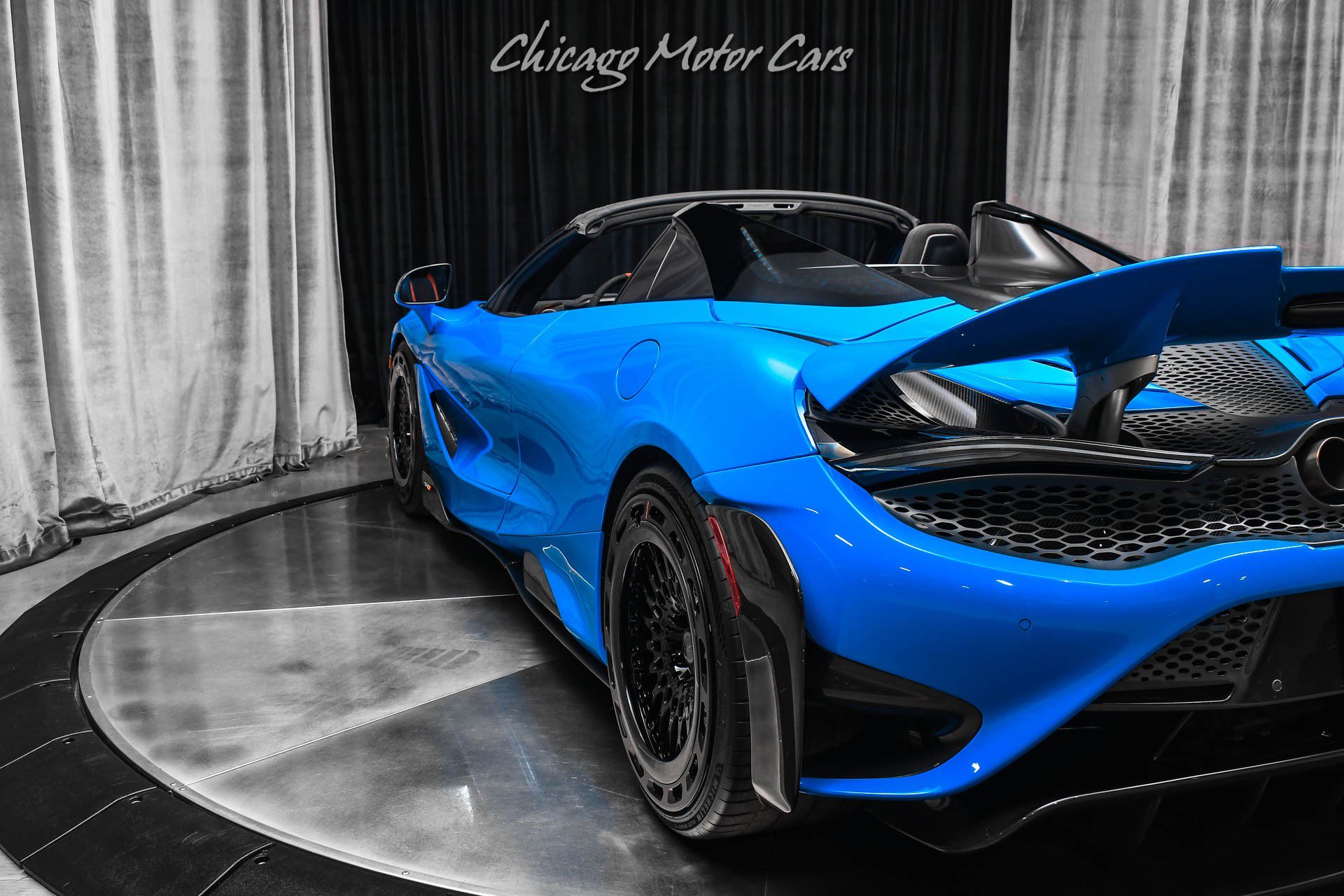 Used 2022 McLaren 765LT photo 44