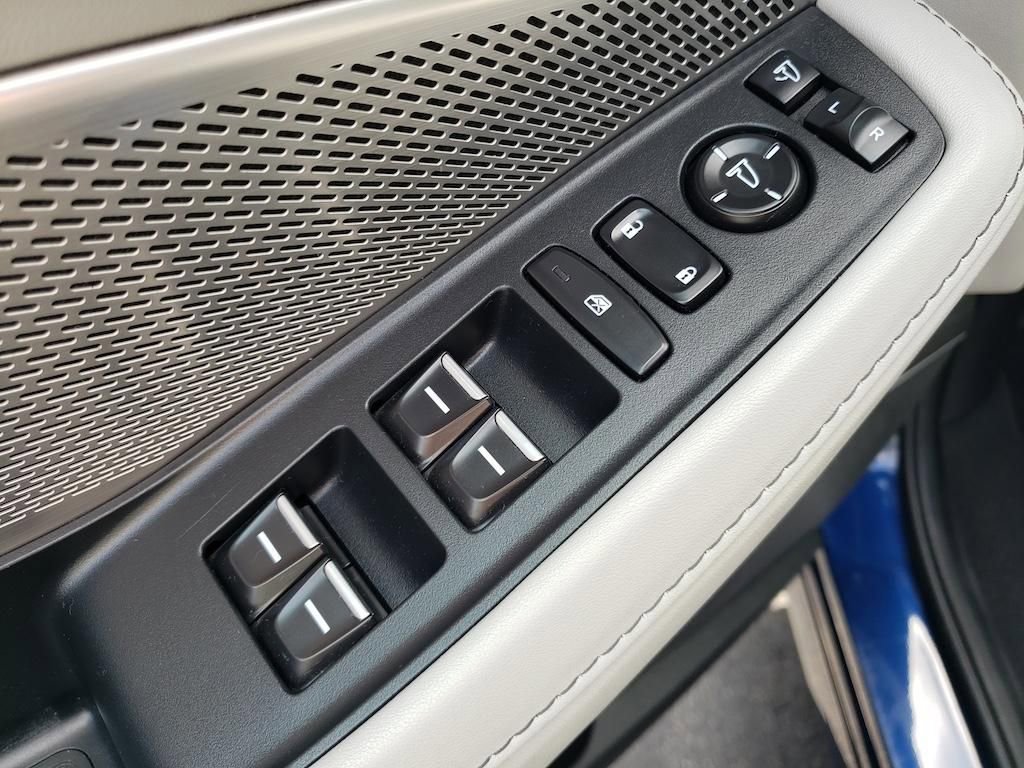 2023 Acura MDX SH-AWD w/ Technology Package