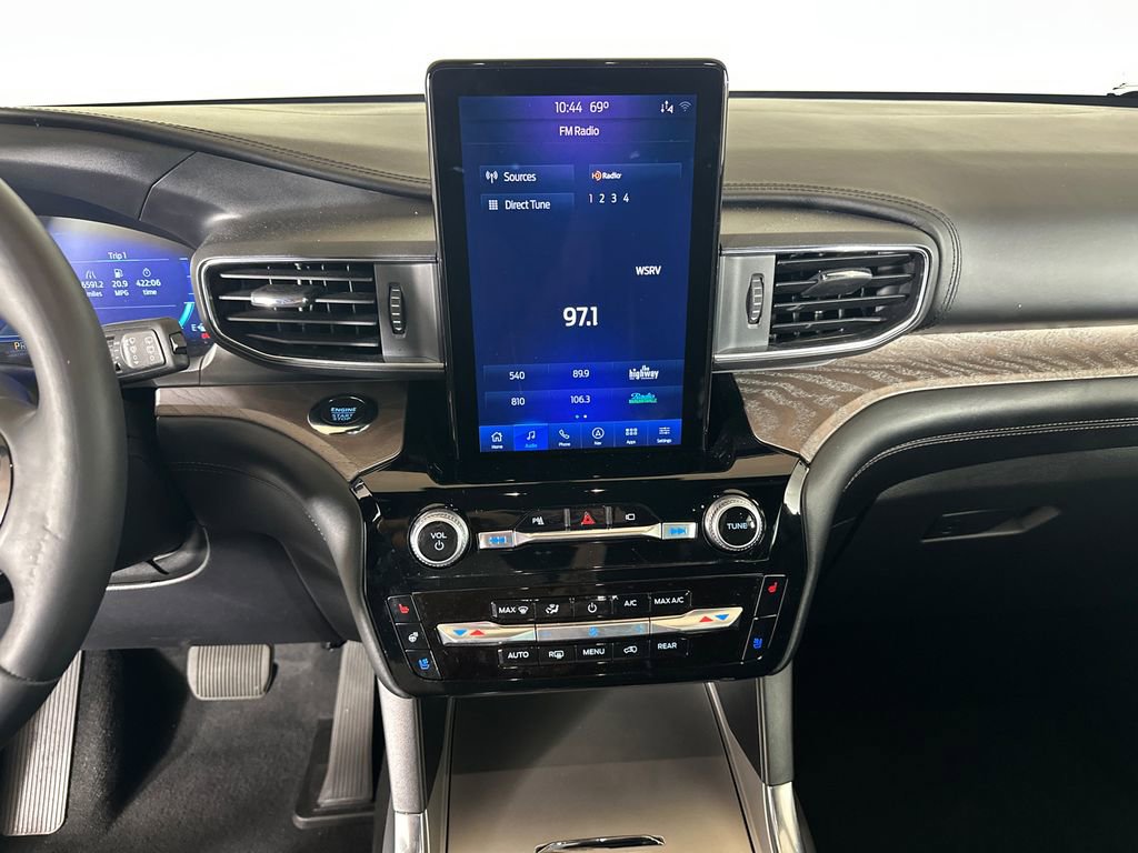 2022 Ford Explorer Platinum