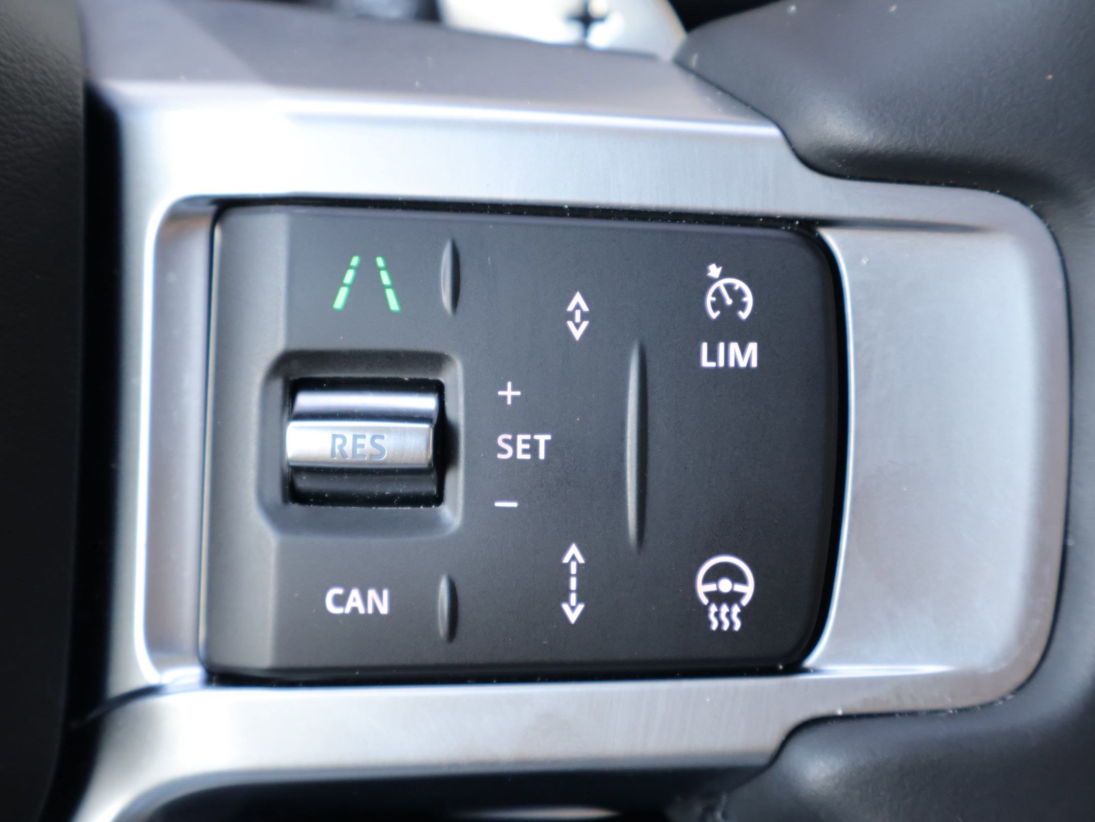 2025 Land Rover Discovery S