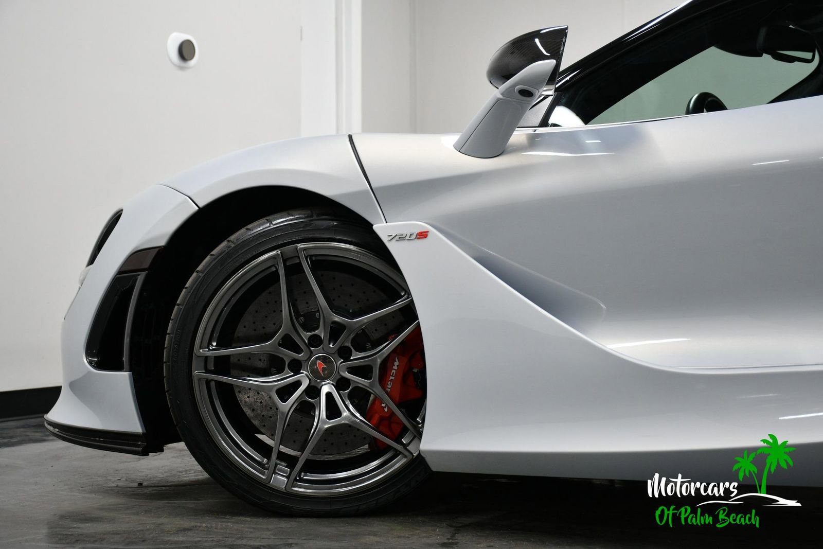 Used 2018 McLaren 720S photo 7