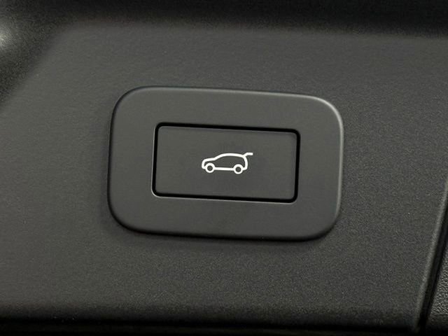 2026 Land Rover Range Rover Velar S