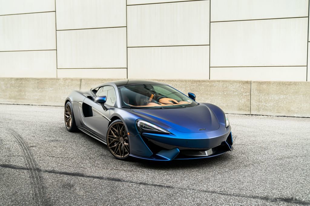 2016 McLaren 570S Base