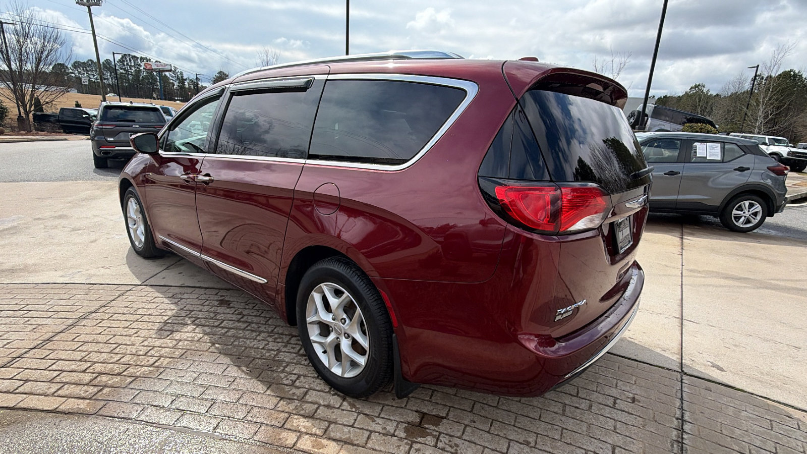 2018 Chrysler Pacifica Touring-L
