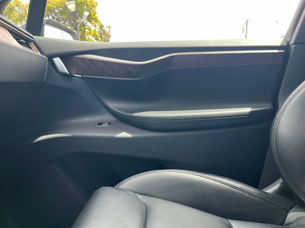 2020 Tesla Model X Long Range