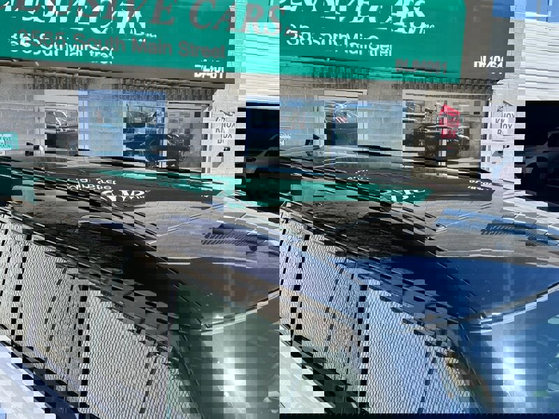 2023 Land Rover Defender 130 X-Dynamic SE