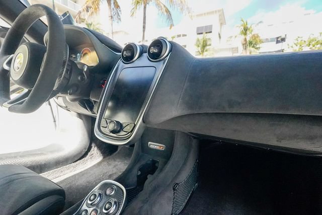 Used 2019 McLaren 600LT photo 94