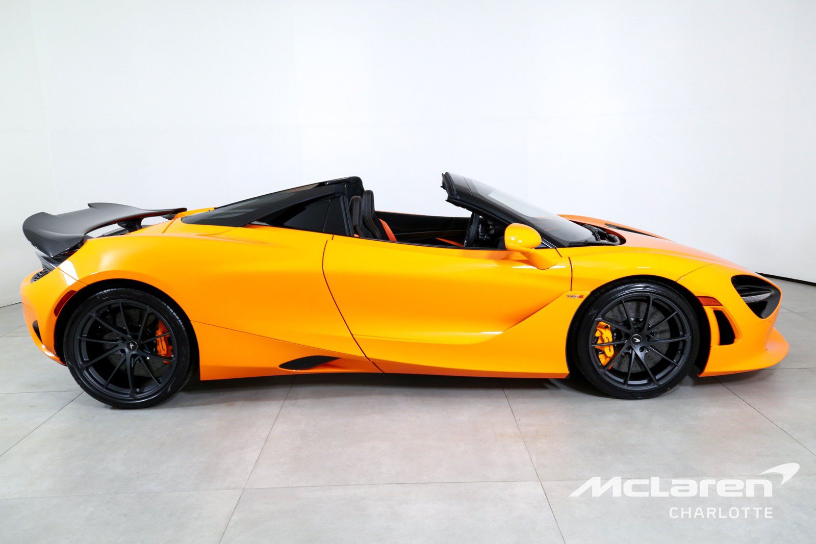 Used 2026 McLaren 750S Spider photo 11