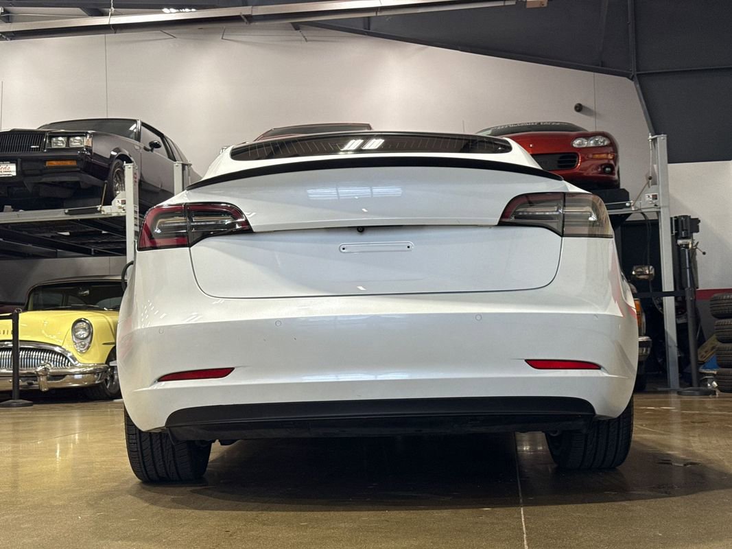 2020 Tesla Model 3 Performance