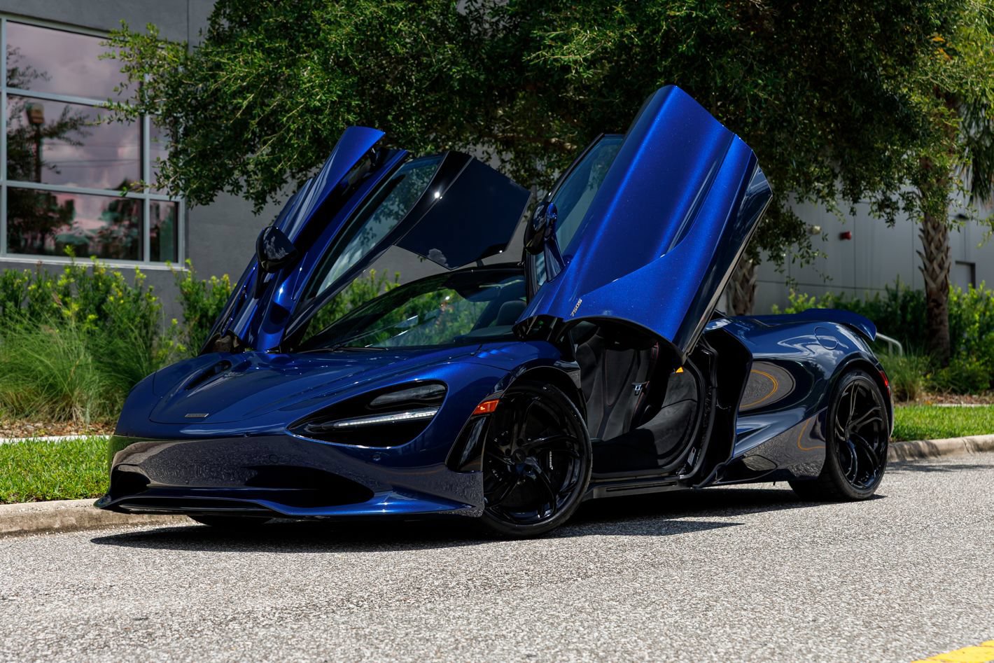 Used 2025 McLaren 750S photo 36