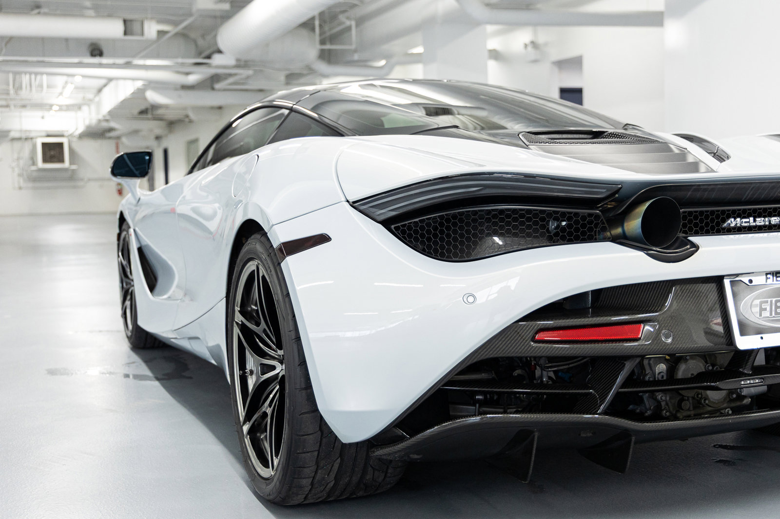 Used 2018 McLaren 720S photo 25