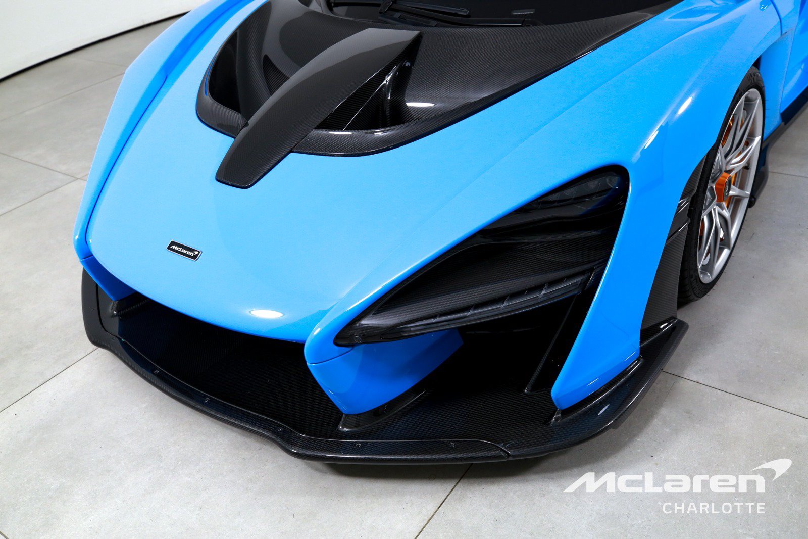 Used 2019 McLaren Senna photo 25