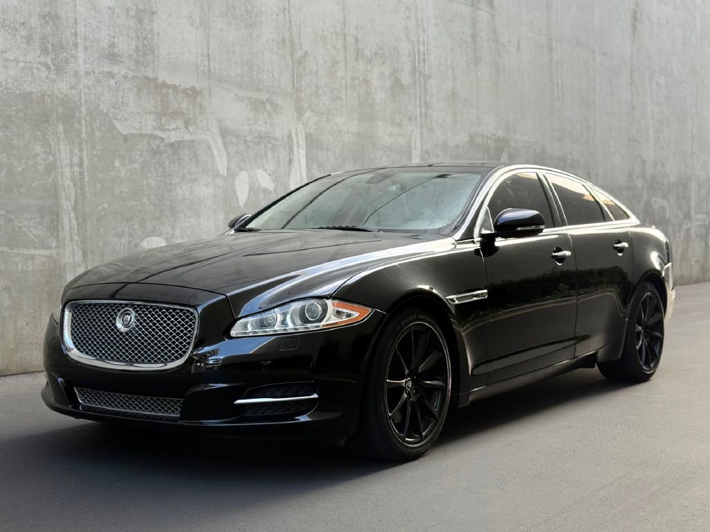 2011 Jaguar XJ Base