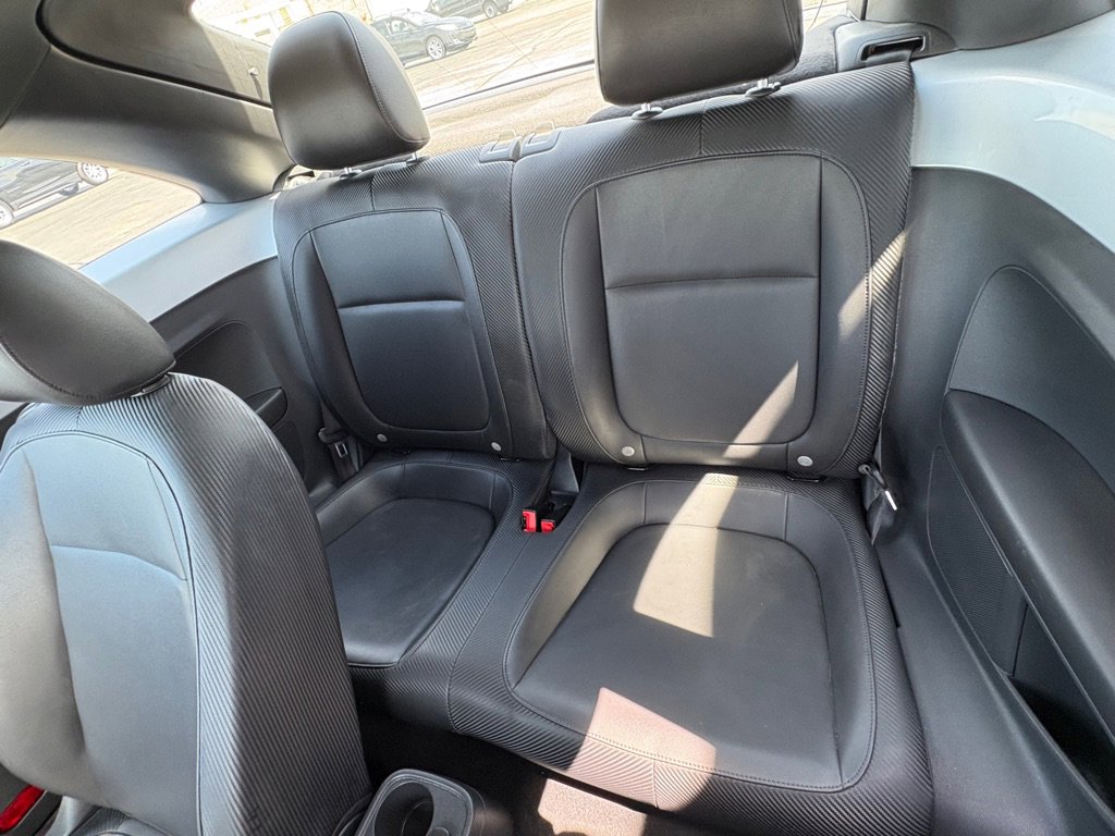 2012 Volkswagen Beetle 2.5